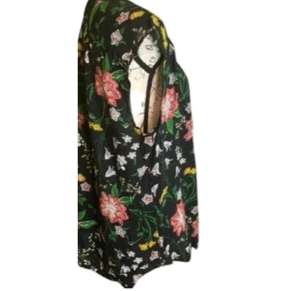 Old Navy Women’s XXL Black Floral Sleeveless Blouse Light & Airy Flowy Bow Neck - Picture 3 of 9